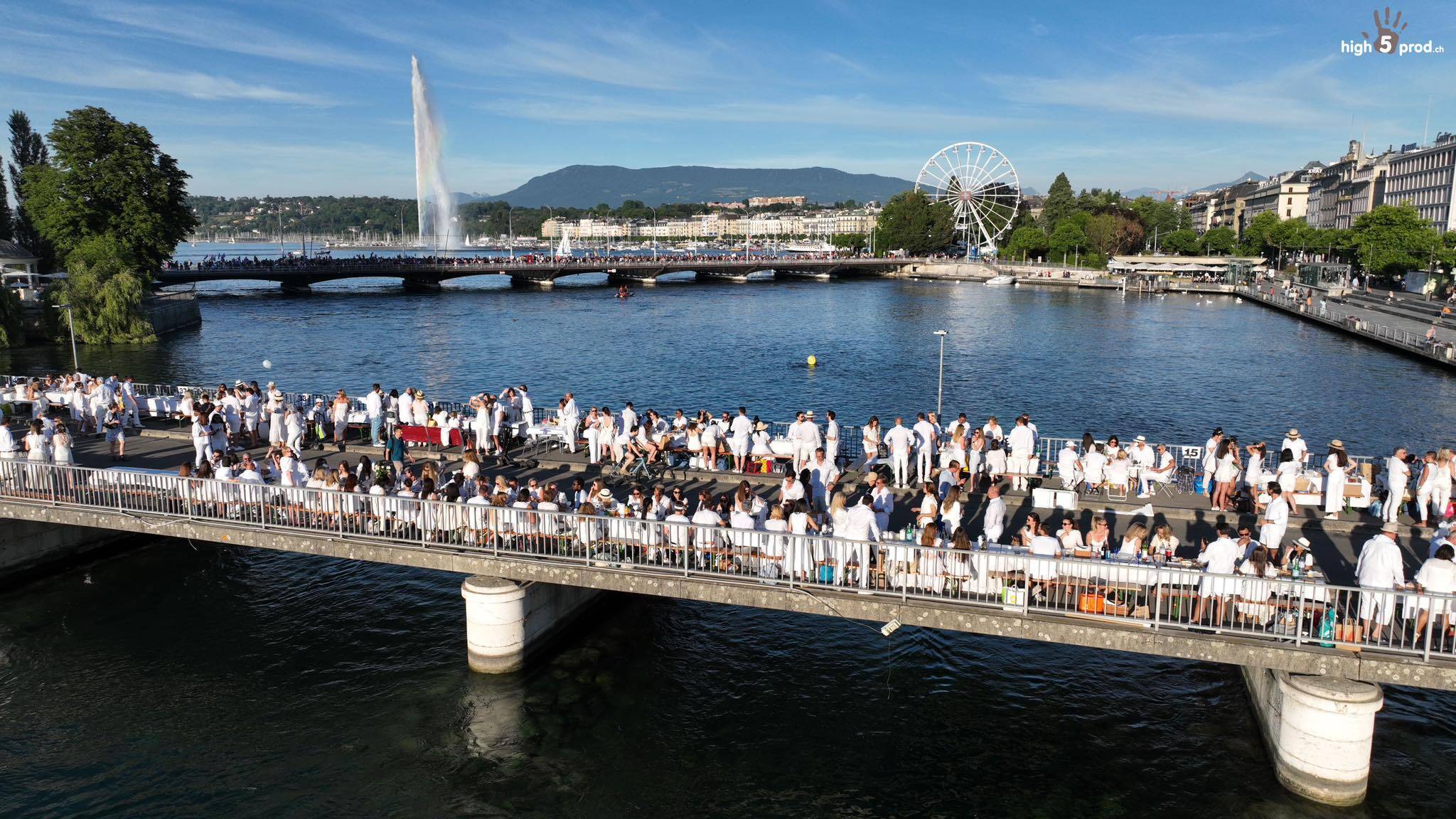 Dîner en Blanc — Geneva at Pont du Mont-Blanc, Geneva