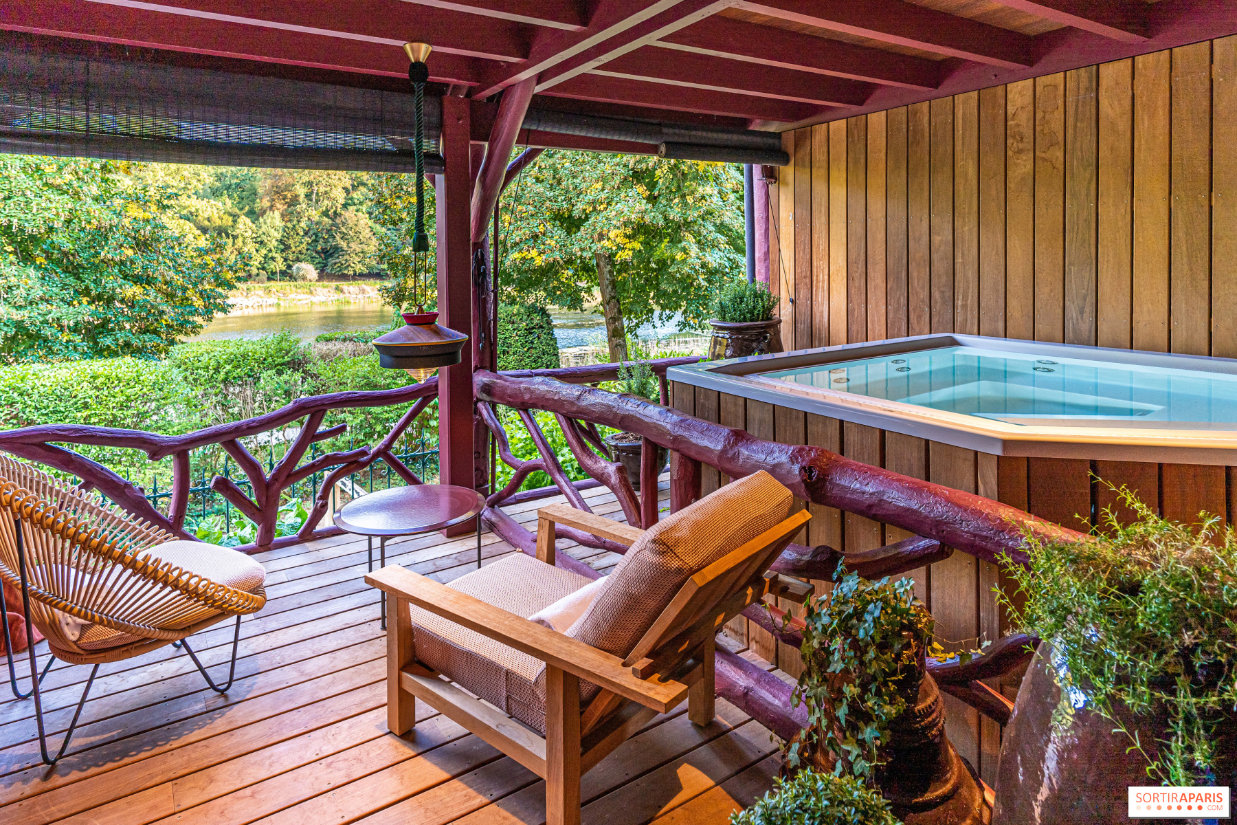 Les Étangs De Corot: A haven of Wellnesse Between Lakes and Forests
