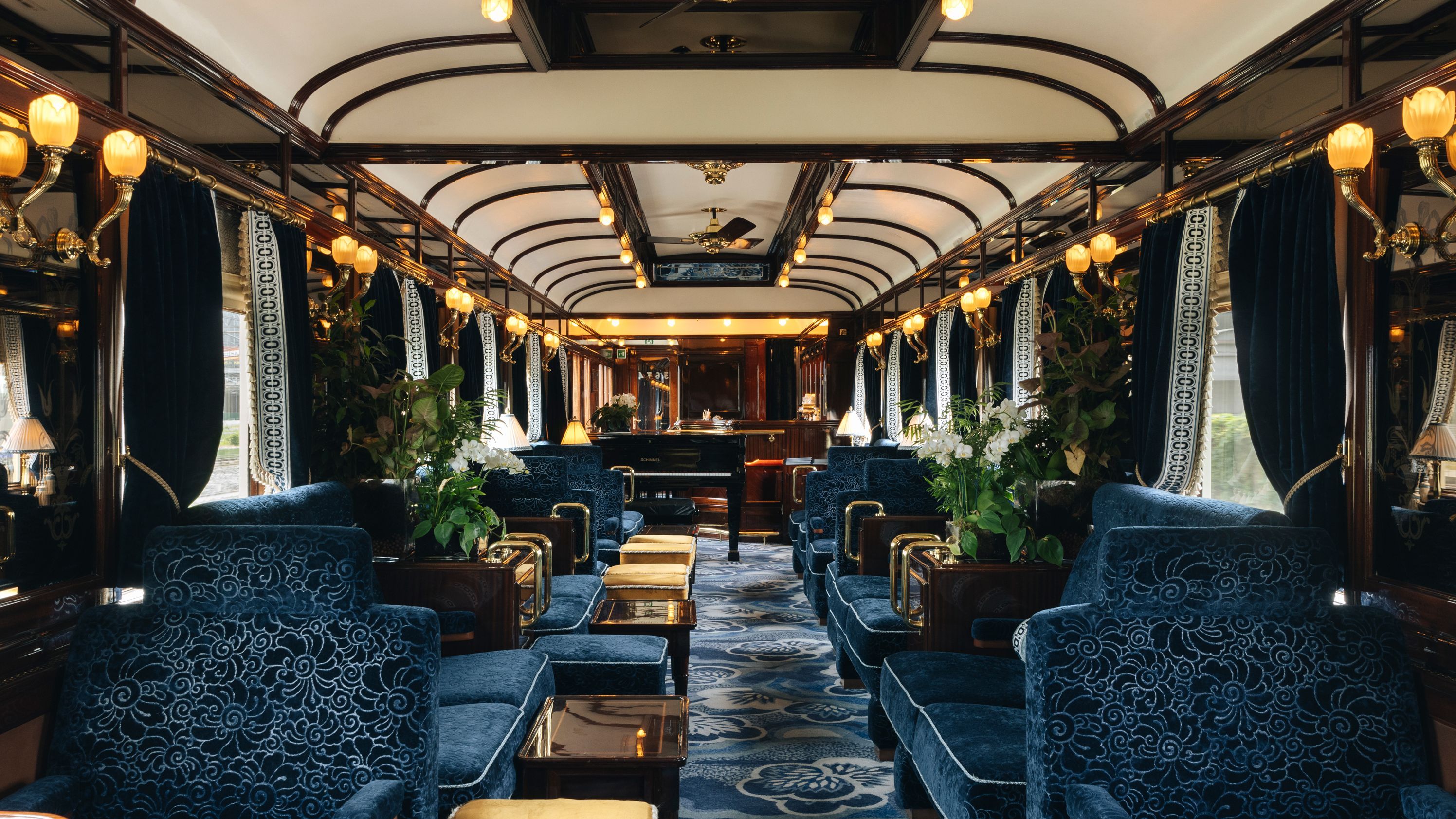 Luxury Christmas Train Rides