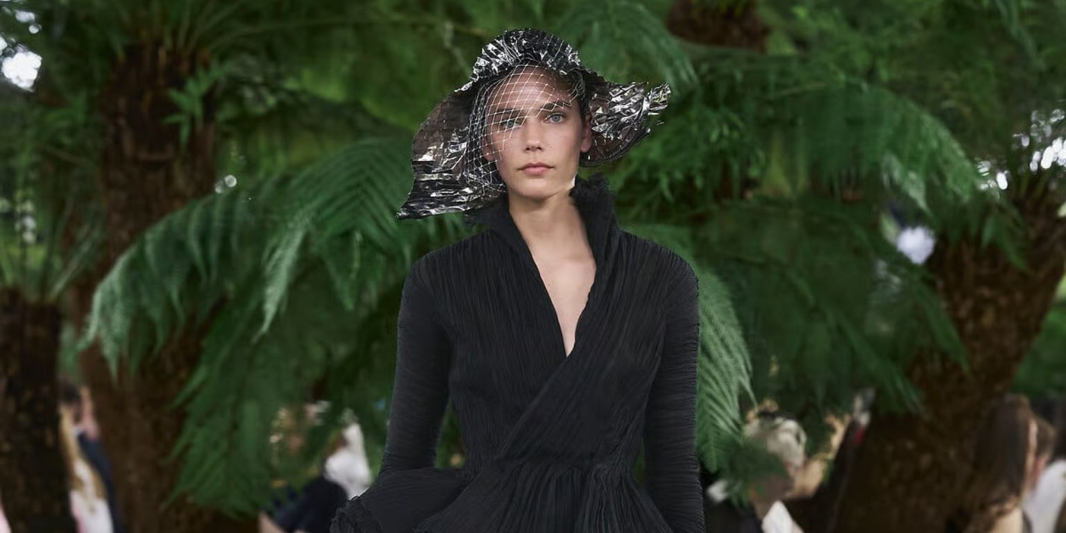 Dior FW26/27 Couture Blooms In The Musée Rodin Gardens