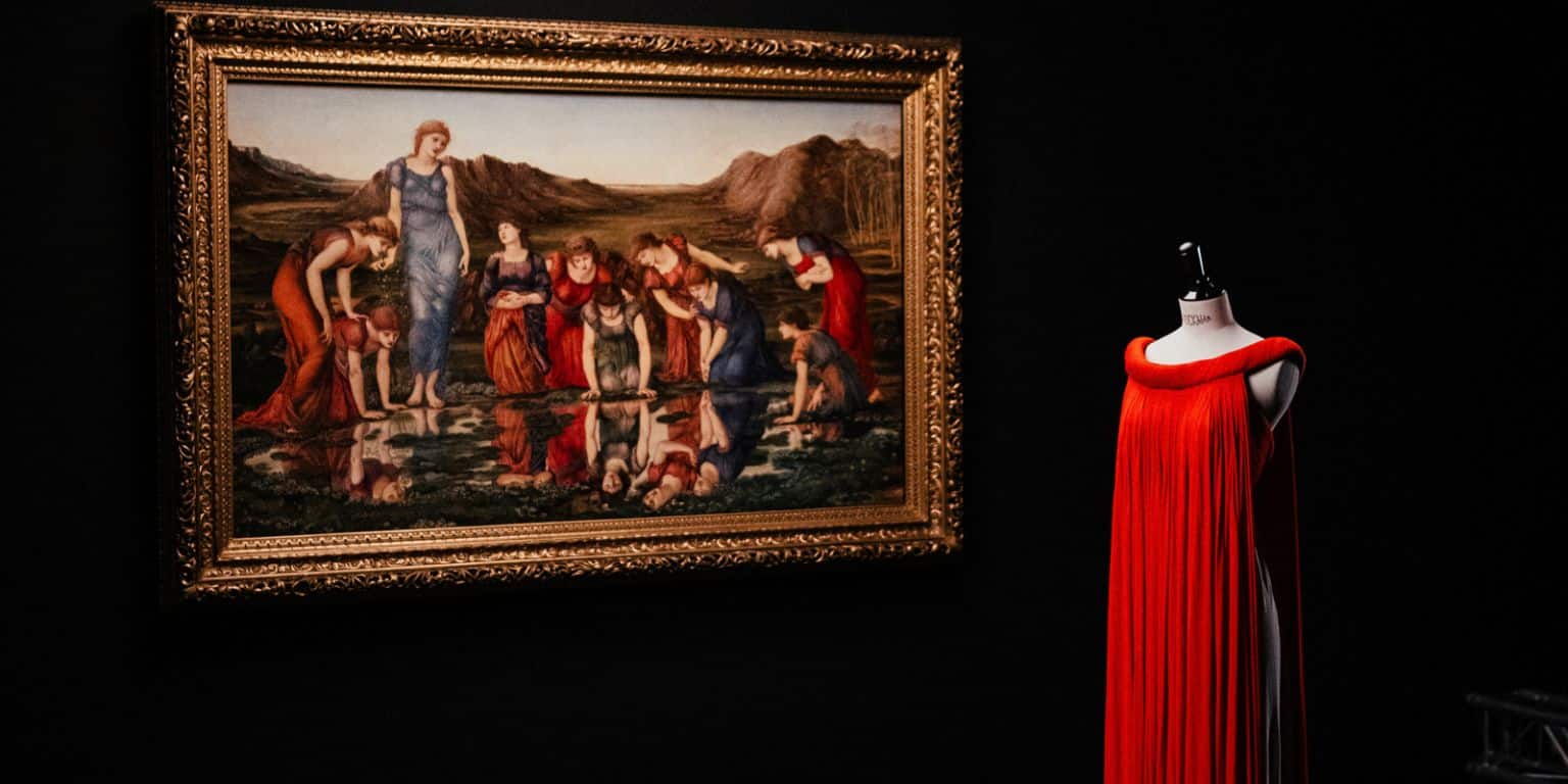 Art and Fashion in the Gulbenkian Collection Exhibition