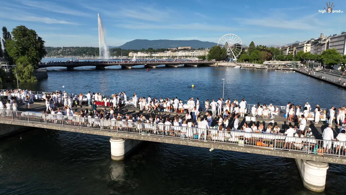 Dîner en Blanc — Geneva at Pont du Mont-Blanc, Geneva
