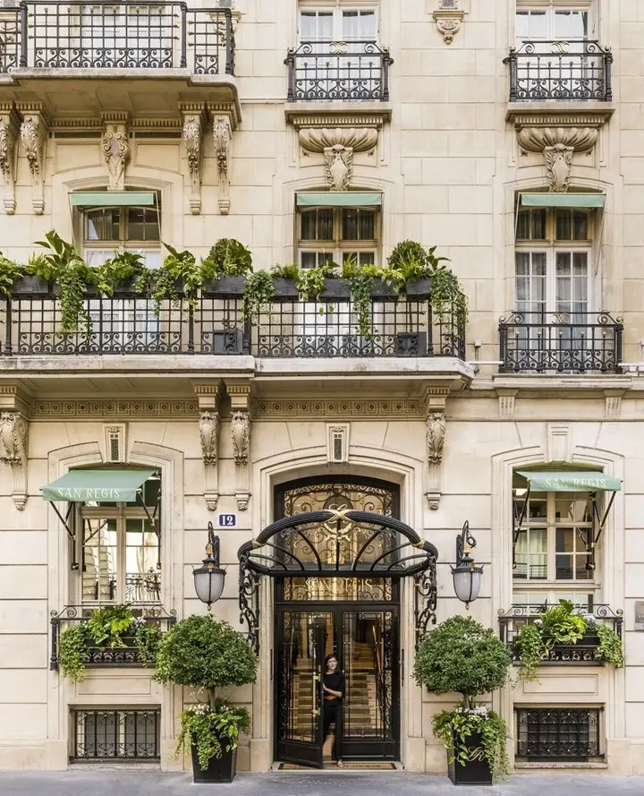 "Les Confidences" Restaurant at San Régis Hotel's New concept by Chef Erwan Ledru, Paris