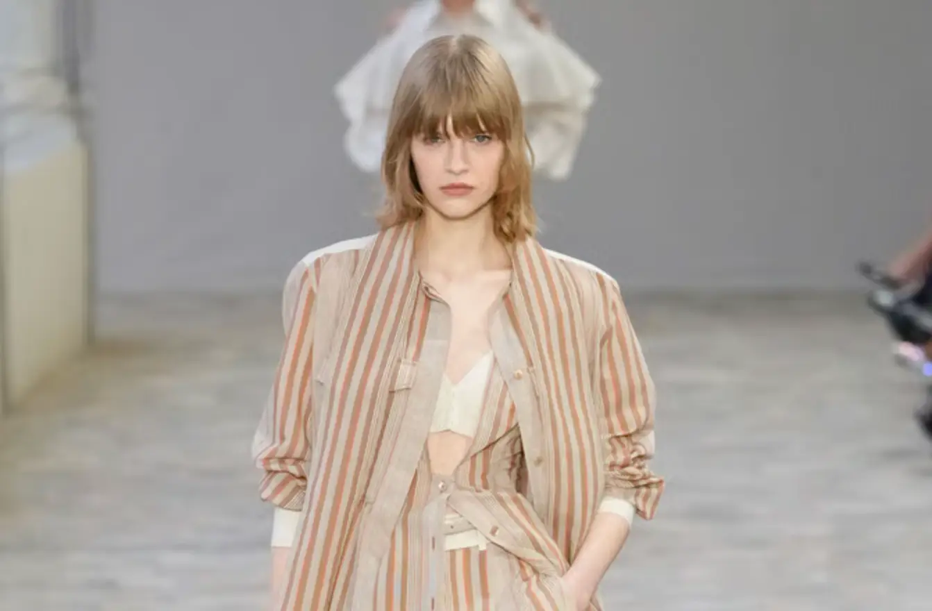 Alberta Ferretti S/S 2025: A Hymn to Lightness and Soft Femininity