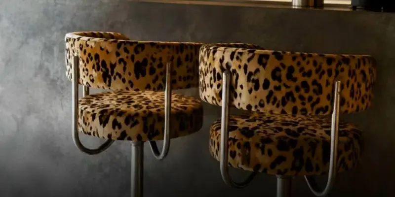 Saint Laurent Rive Droite Café
