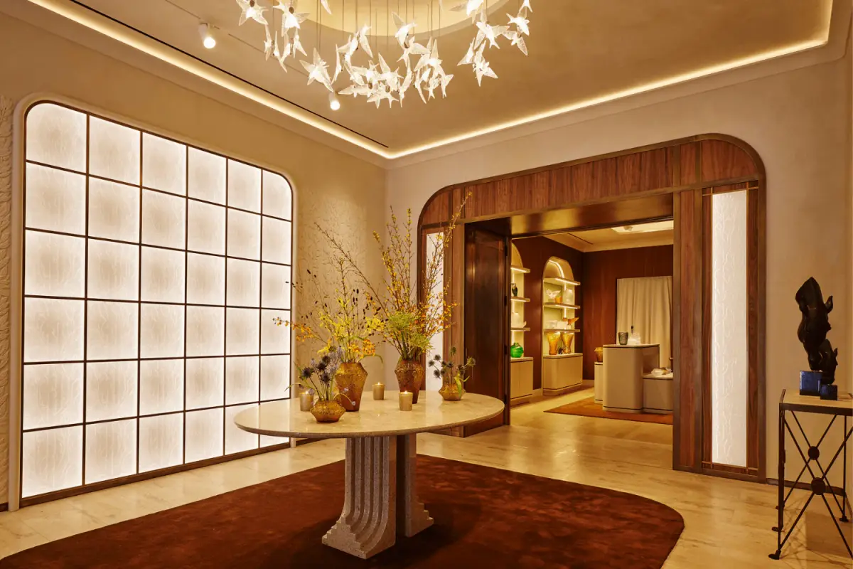 Lalique’s New York Masterpiece: Maison d’Artiste Unveils the Crystal Veil - The Mansion Reborn - Image 2