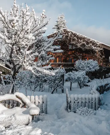 Les Chalets des Fermes Megève: Five Star Hotel Service in Your Private Chalet - Image 4