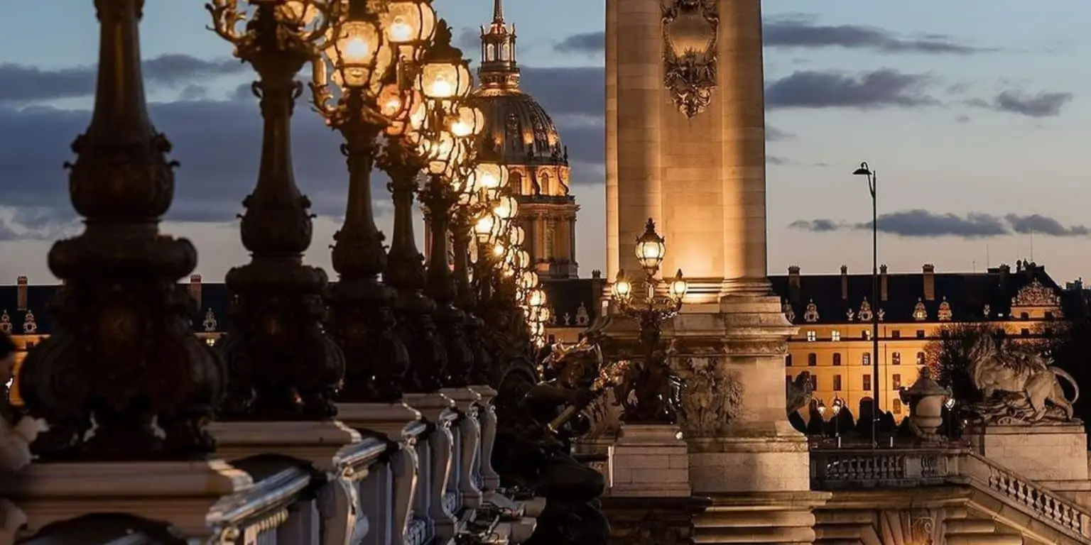Paris Christmas Holiday Guide