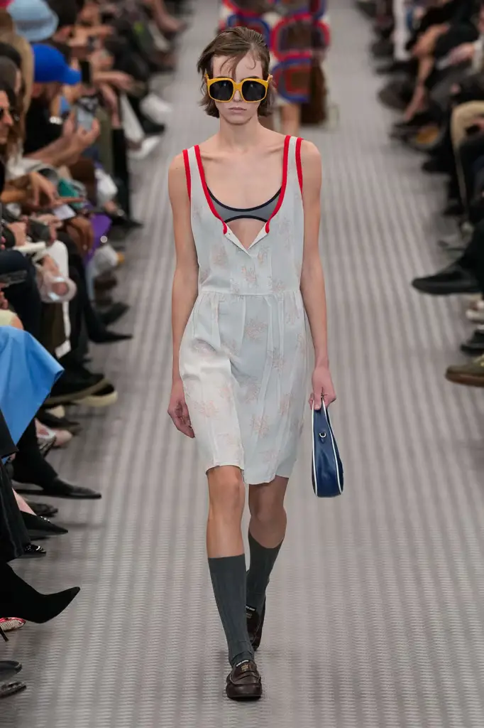 Why 2025 Is All About Unconventional Chic and Fearless Style - Asymmetry Reigns: Breaking All the Rules - Image 3