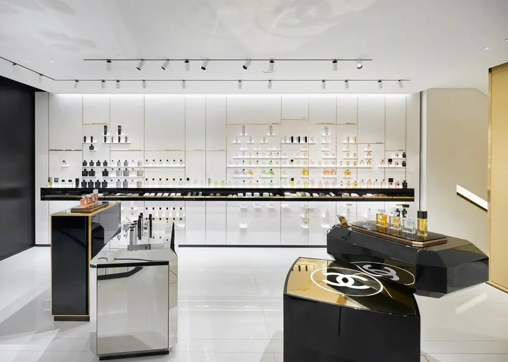 Step Inside Chanel's First 'Maison de Beauté' in Paris - Image 1