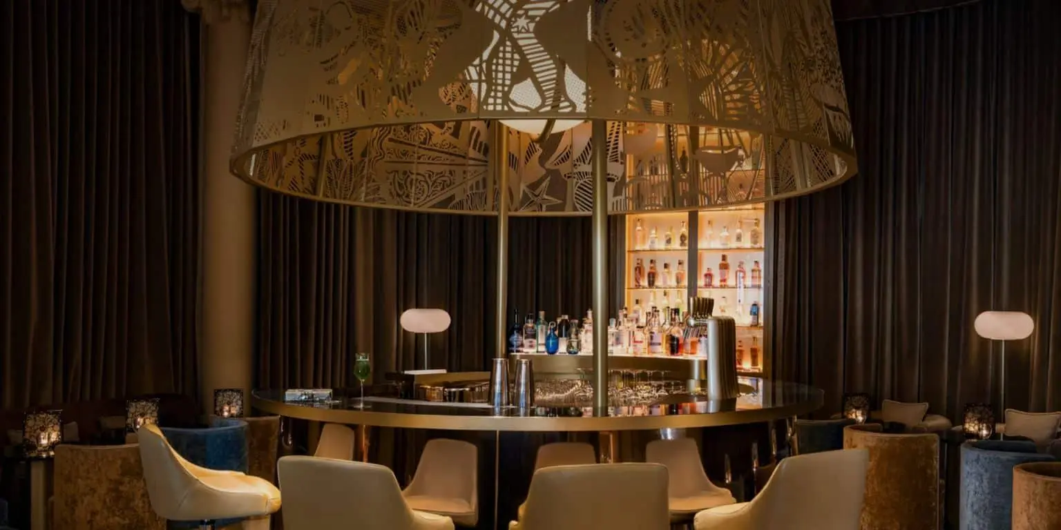 L’Or Bleu: A Surrealist Cocktail at the Ritz Bar