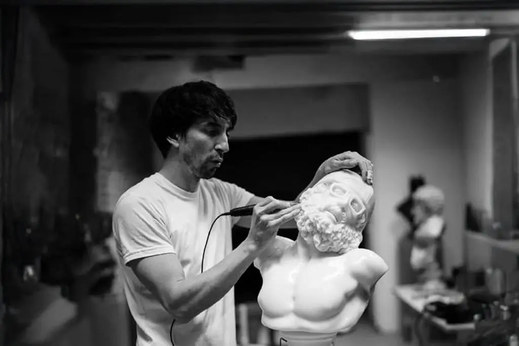 Opening of the L'ART AU SOMMET exhibition in the presence of the artist Léo Caillard