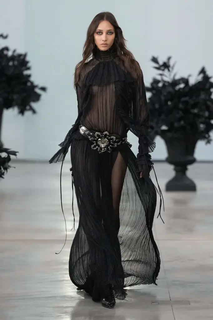 Blumarine Unleashes Dark Romance for its Fall/Winter 2025/26 - Seduction Wrapped in Armor - Image 9