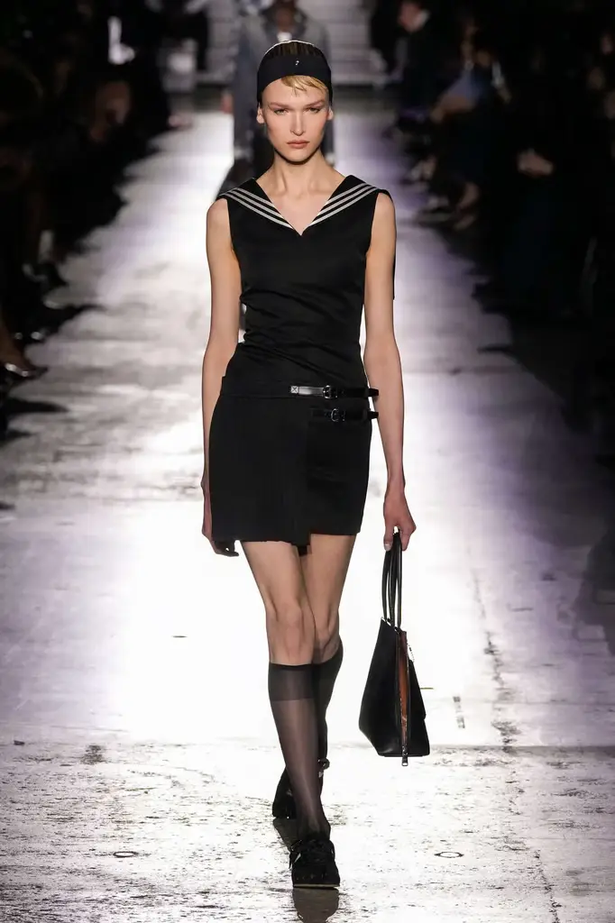 Coperni Turns the Runway into a LAN Party at Paris Fashion Week - 90s Gaming Codes - Image 8