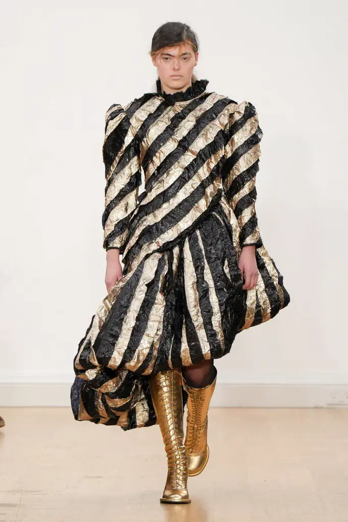 5 Top Women Fashion Trends FW25/26 Spotted at London Fashion Week  - The Return of the Bubble Skirt - Image 4