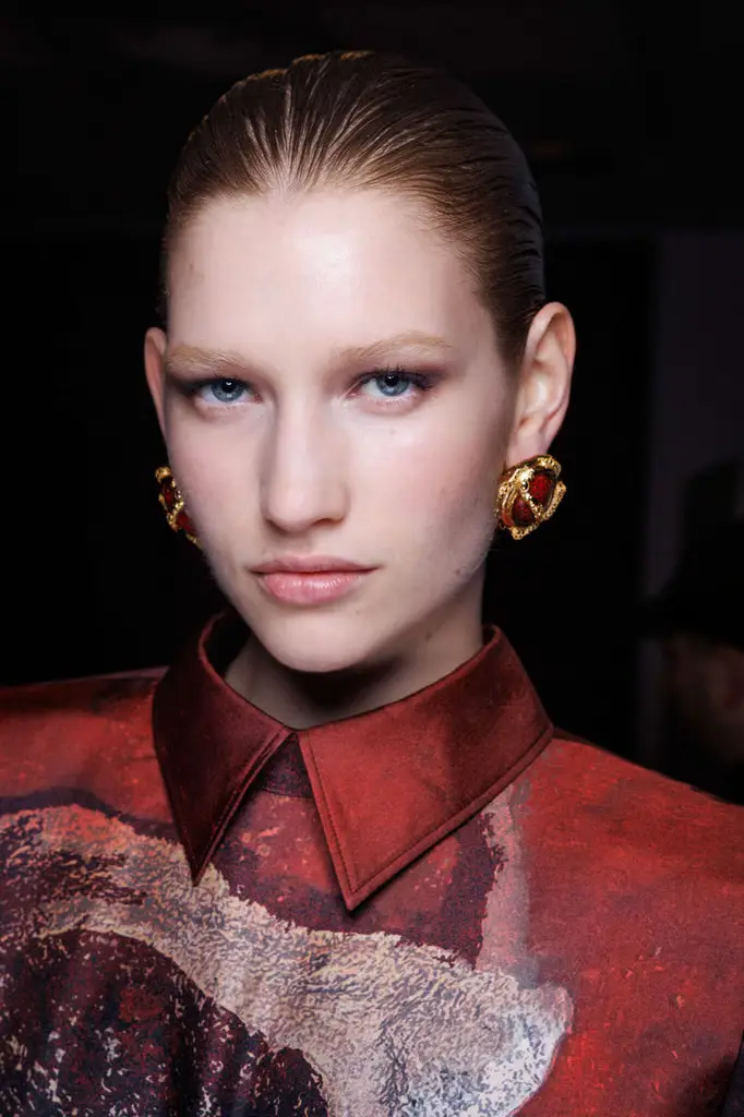 Milan Fashion Week: Roberto Cavalli Ready-to-Wear Fall/Winter 2025/26 - Fire, Metal, and Ancient Echoes - Image 20