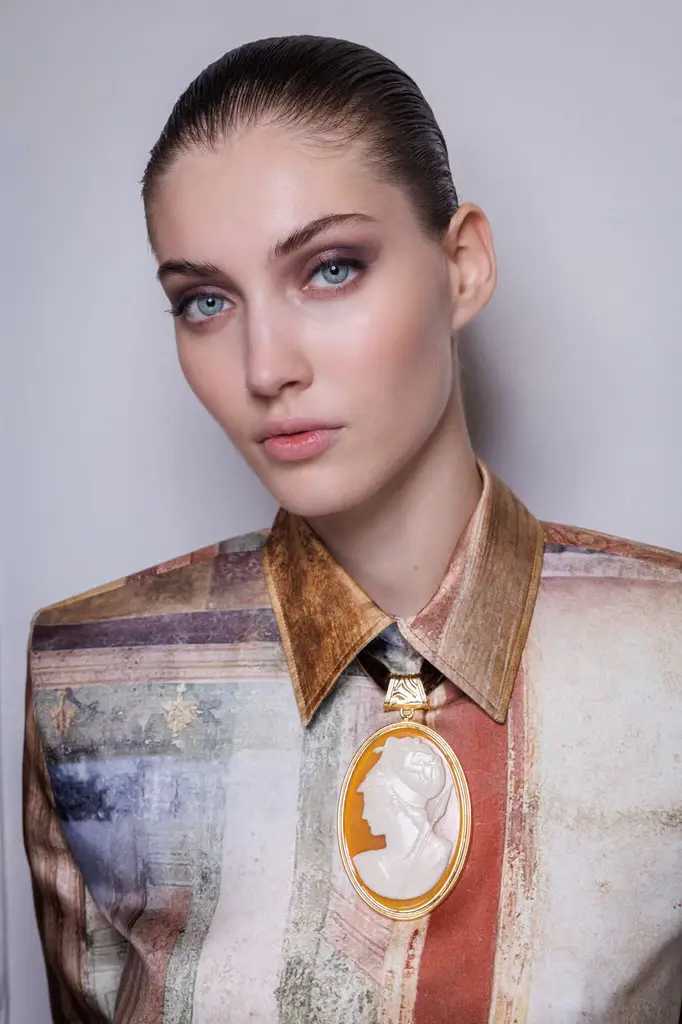 Milan Fashion Week: Roberto Cavalli Ready-to-Wear Fall/Winter 2025/26 - Fire, Metal, and Ancient Echoes - Image 18