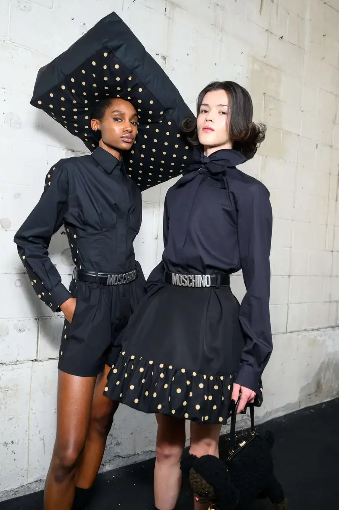 Moschino Fall/Winter 2025/26: Chaos, Couture, and the Art of Reinvention - Moschino Turns Whimsy Into Rebellion - Image 11