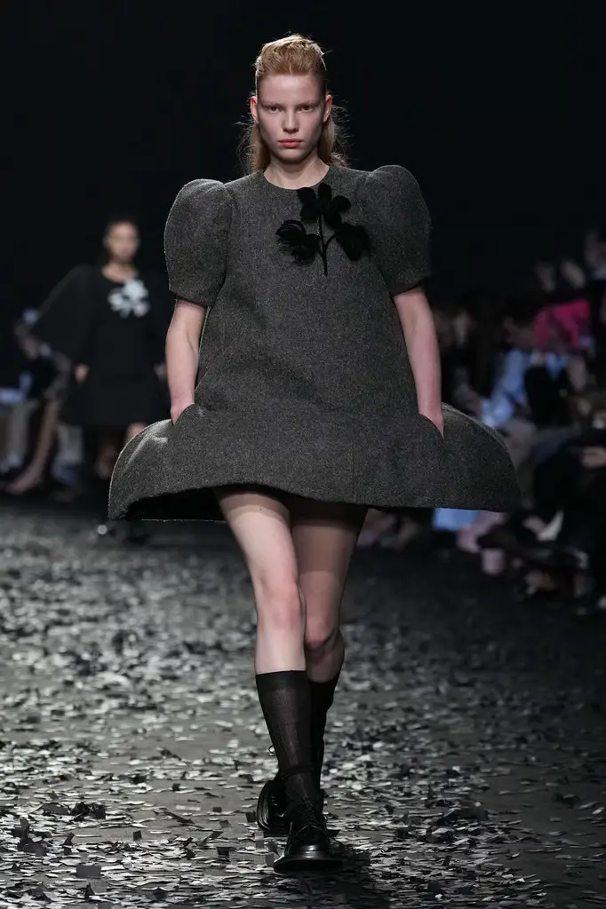 Moschino Fall/Winter 2025/26: Chaos, Couture, and the Art of Reinvention - Image 6