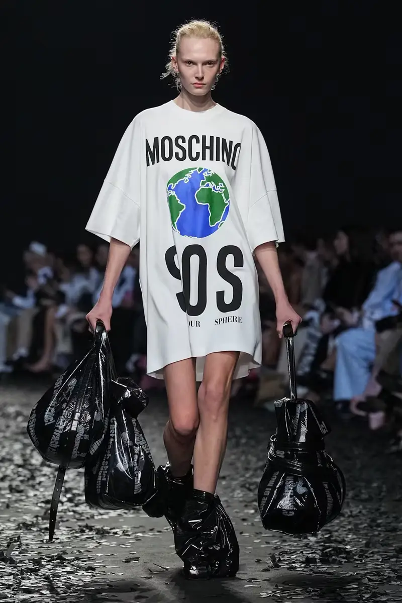 Moschino Fall/Winter 2025/26: Chaos, Couture, and the Art of Reinvention - Moschino Turns Whimsy Into Rebellion - Image 22