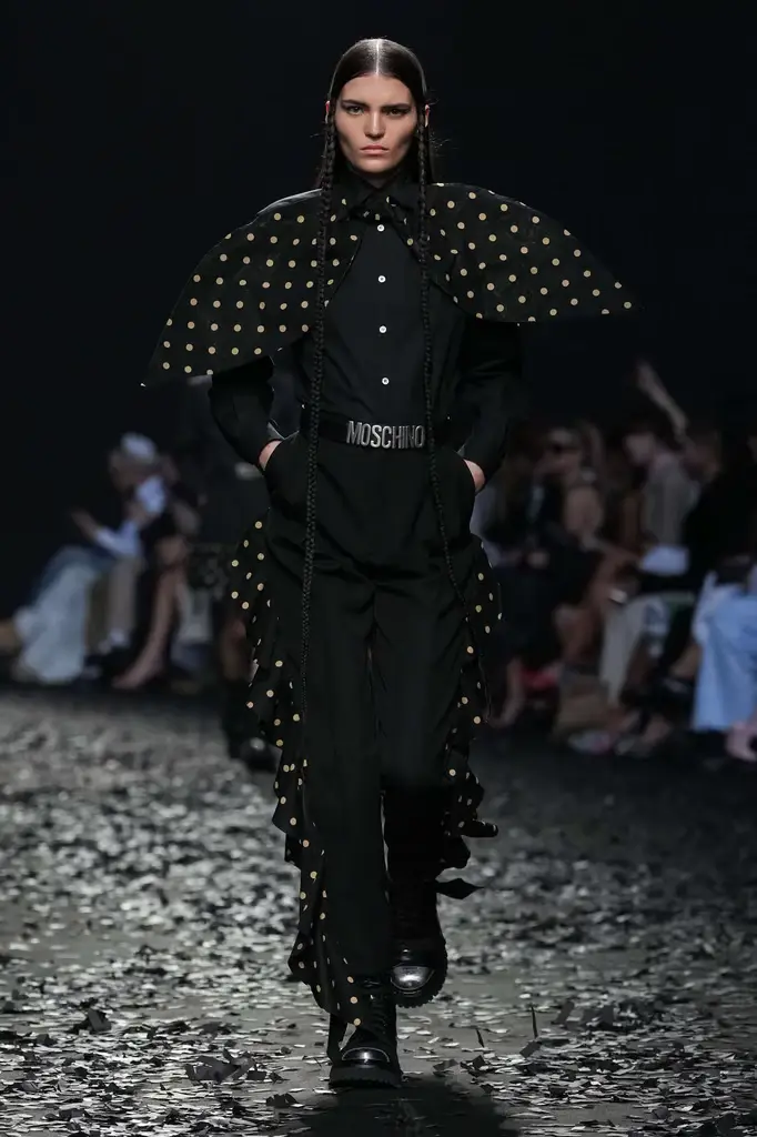 Moschino Fall/Winter 2025/26: Chaos, Couture, and the Art of Reinvention - Image 1