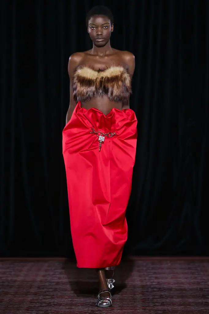 5 Top Women Fashion Trends FW25/26 Spotted at London Fashion Week  - The Return of the Bubble Skirt - Image 15
