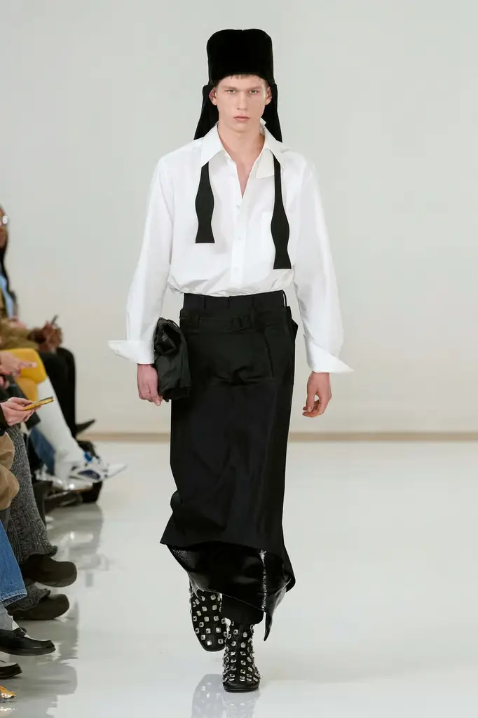 5 Top Women Fashion Trends FW25/26 Spotted at London Fashion Week  - The Return of the Bubble Skirt - Image 17