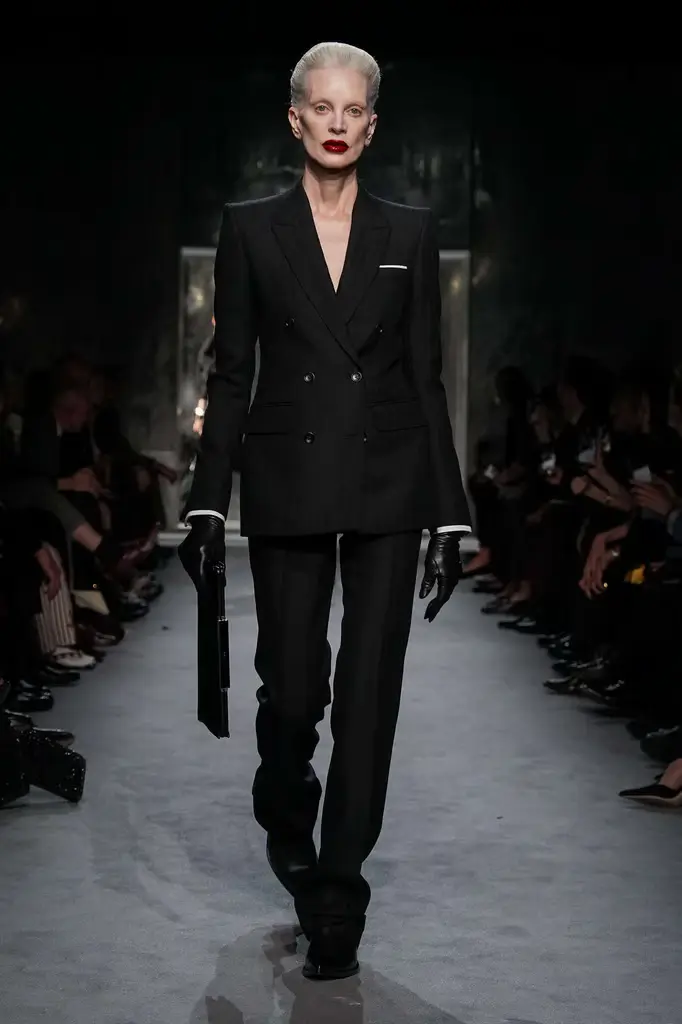 Tom Ford FW25: The Morning After, Wrapped in Desire - Image 1