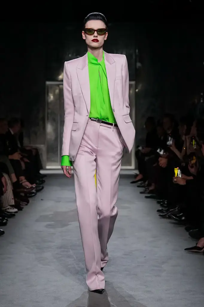 Tom Ford FW25: The Morning After, Wrapped in Desire - Disco Echoes and Razor-Sharp Tailoring - Image 10