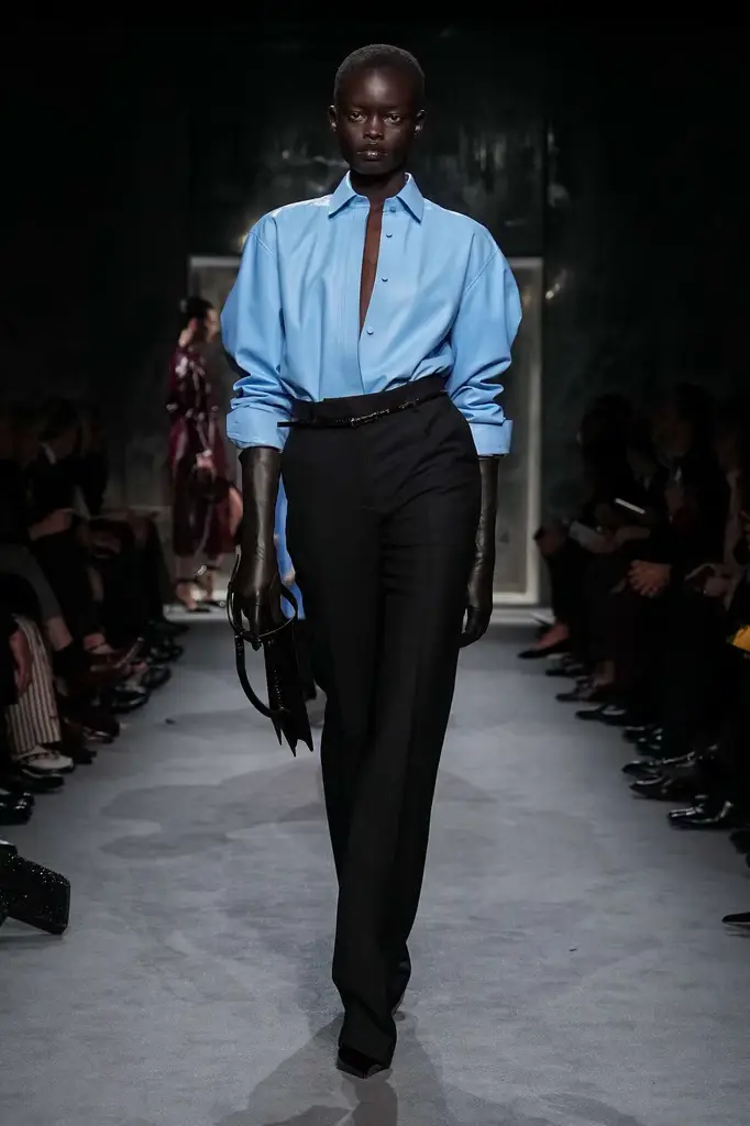 Tom Ford FW25: The Morning After, Wrapped in Desire - Image 7