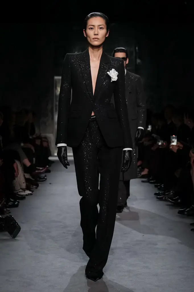 Tom Ford FW25: The Morning After, Wrapped in Desire - Disco Echoes and Razor-Sharp Tailoring - Image 18