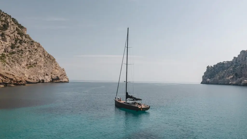 Jet Across the Globe with Four Seasons’ Exclusive 2026 Itineraries - The Jet Itself – A Flying Palace - Image 7
