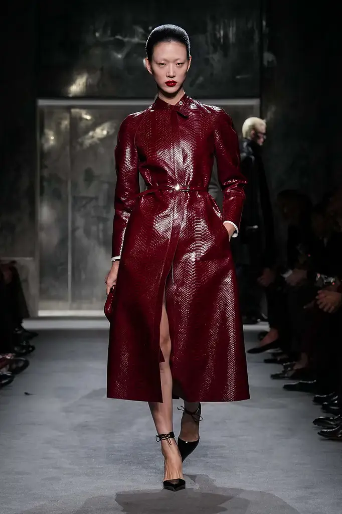 Tom Ford FW25: The Morning After, Wrapped in Desire - Image 8
