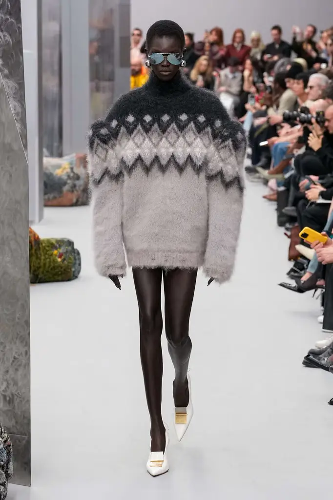 Acne Studios FW25 Walks the Line Between Nature and the City - Image 2