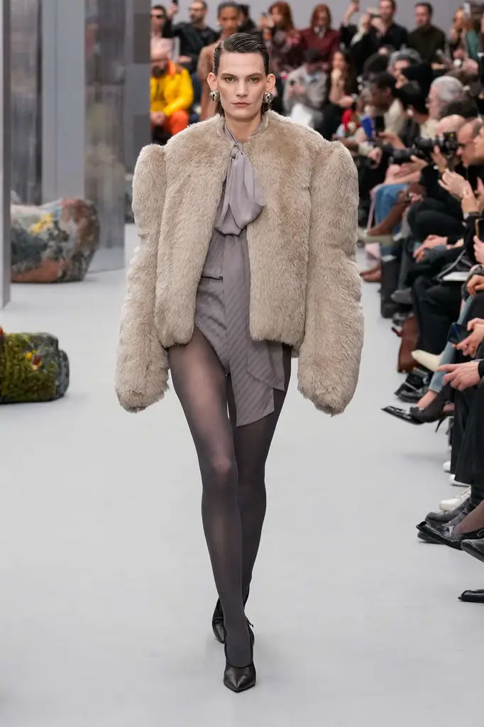 Acne Studios FW25 Walks the Line Between Nature and the City - Image 3