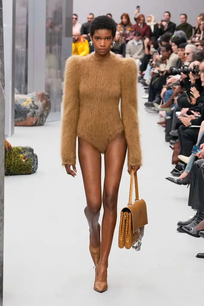 Acne Studios FW25 Walks the Line Between Nature and the City - Image 4
