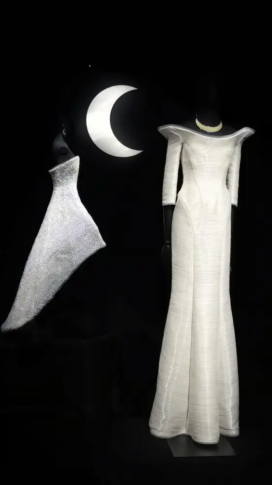 Giorgio Armani Privé Exhibition in Milan, "Giorgio Armani Privé 2005-2025, Twenty Years of Haute Couture"