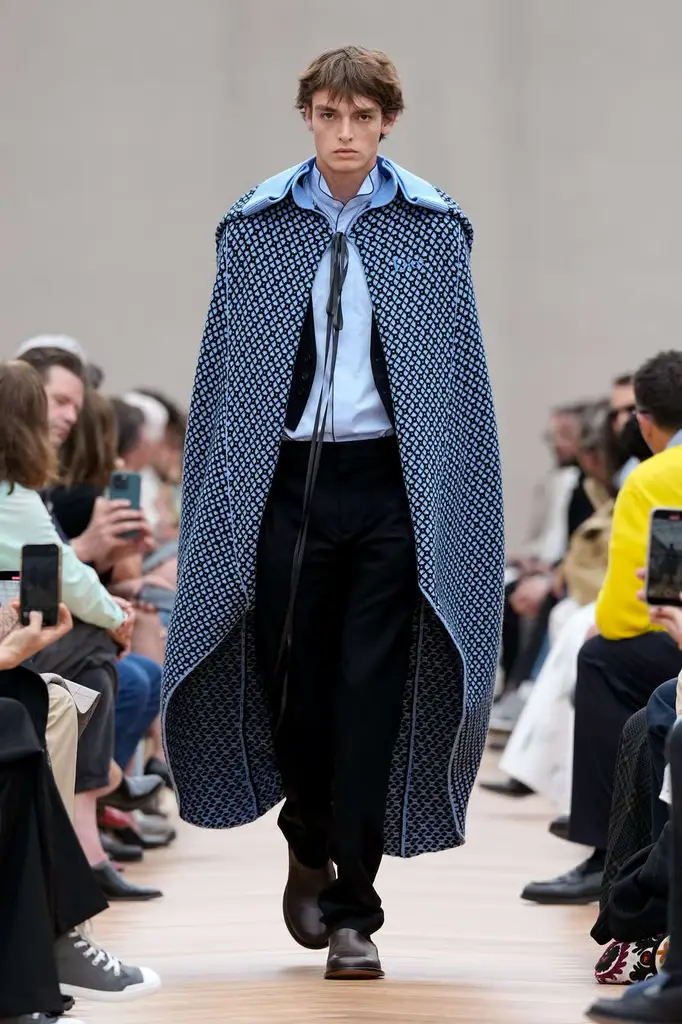 Dior Men Spring/Summer 2026 Breaks the Archive Wide Open - The Show Opens With Silence, Then Disruption - Image 5