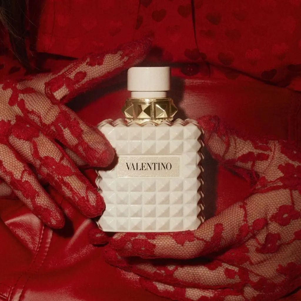 Born in Roma Donna, Valentino Beauty, 2025 Rendez-Vous Ivory Collection