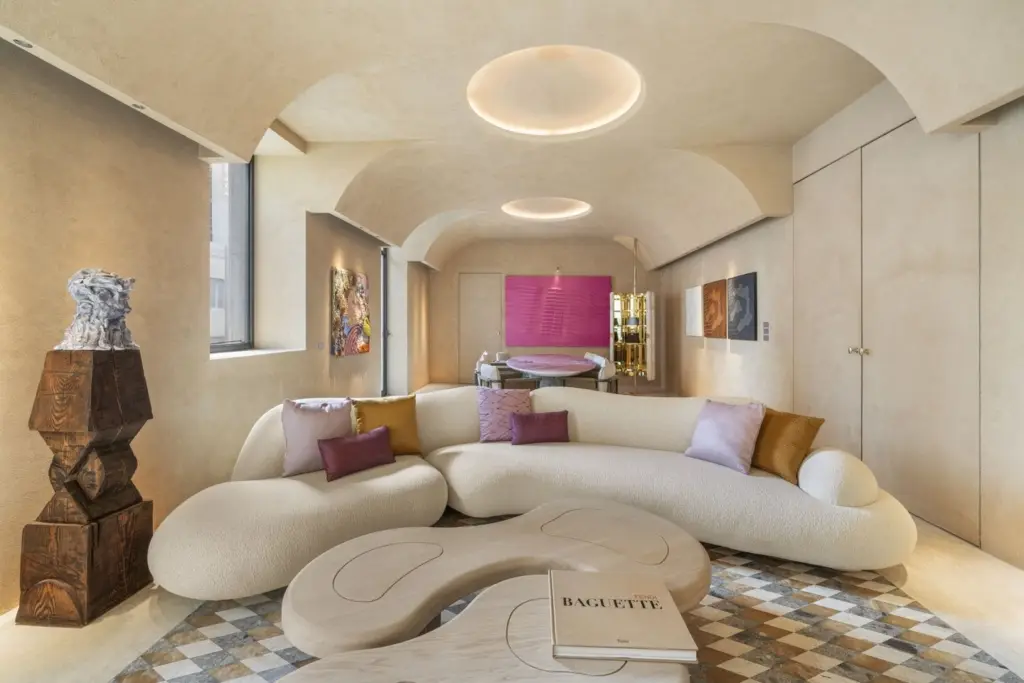 Palazzo Fendi Milano: Experience Light, Craft, and Art in the Heart of the City - Image 1