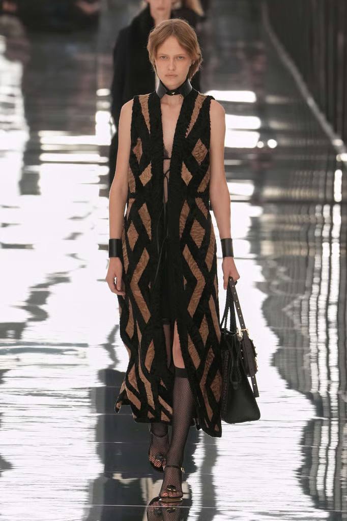 Fendi SS27 1