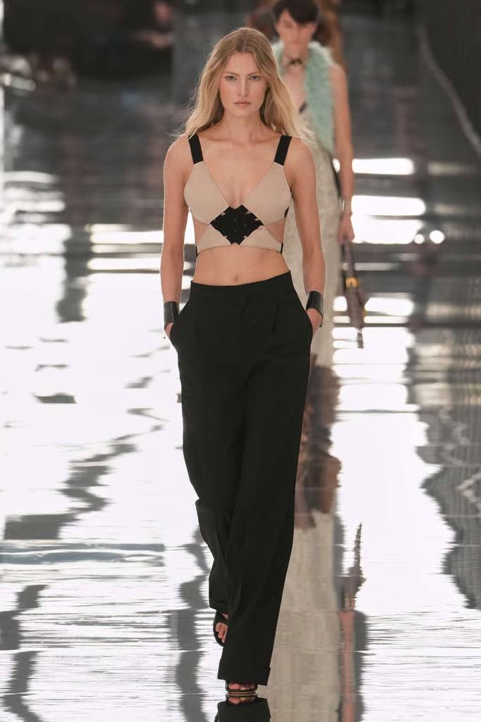 Fendi SS27 3